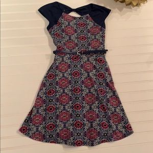 Girls dress